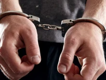 Щракнаха белезниците на петима мъже, сбили се пред игрална зала в Гоце Делчев