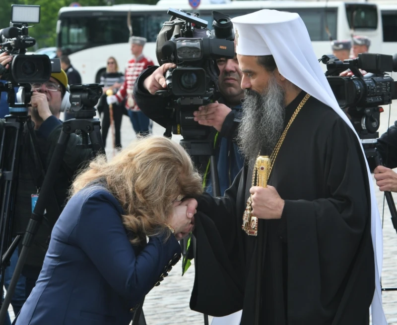 Патриарх Даниил: Поздравяваме новоизбрания папа Лъв XIV