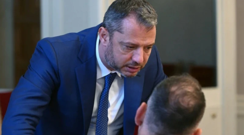 Делян Добрев: Ще гласувам против свикване на референдум за еврото!