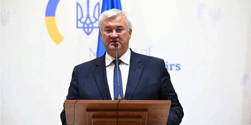 Сибига: Украйна експулсира двама унгарски дипломати