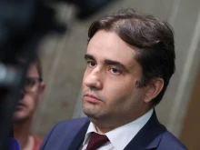 Божидар Божанов: Президентът се опитва да направи саботаж на еврото точно на финалната права