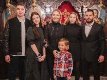 Ирина Тенчева и Иван Христов съчетали рожден ден с кръщене