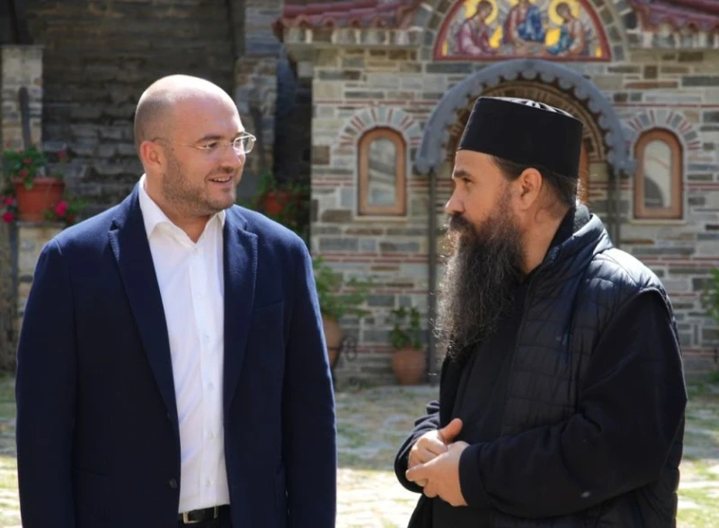 Българската държавна делегация пристигна в Зографския манастир
