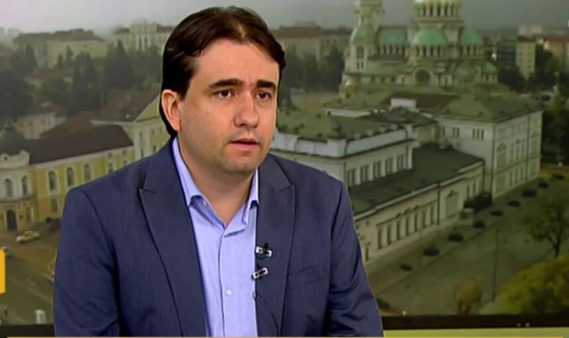 Божанов за предложения референдум: Това е една от многото заблуди, които е направил президентът