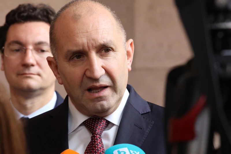 Радев: Хората, които се обявяват за най-големи демократи, са срещу демокрацията