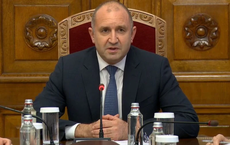 Президентът внася предложението си за референдум