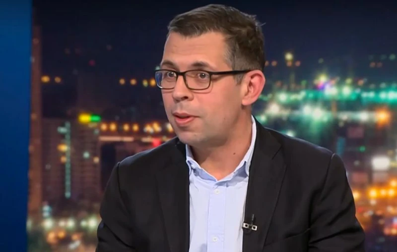 Доц. Христо Христев: Можем само да гадаем какво накара президентът да промени позицията си