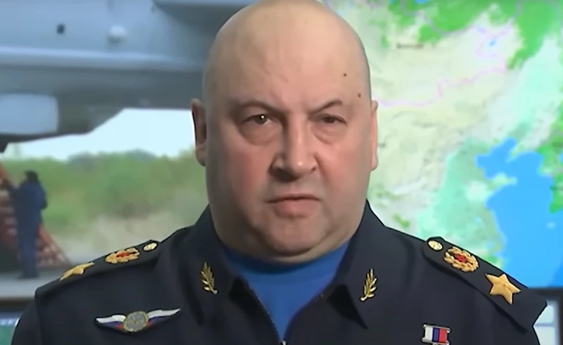 Генерал Сергей Суровикин се почви в Алжир?