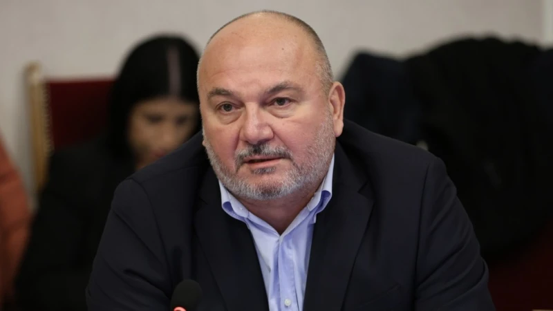 Любомир Дацов: Еврозоната просто отваря вратите, тя "в кошарата няма да вкара" както се казва, ако това някой очаква