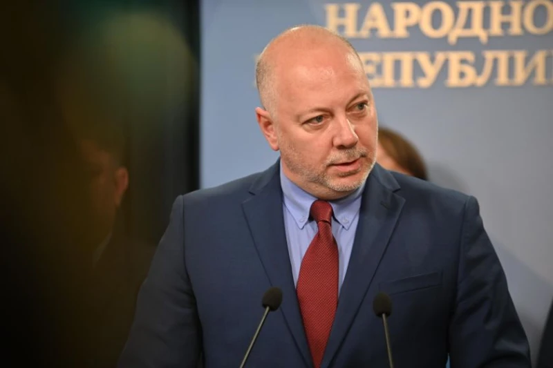 Желязков и управителят на БНБ подкрепиха въвеждането на еврото от 1 януари 2026 година