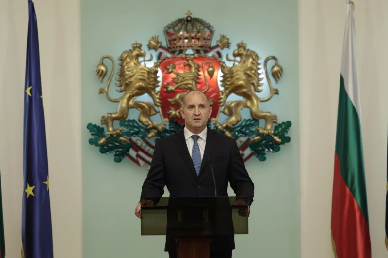 Президентът с позиция: В страха си от референдум, мнозинството погази Конституцията