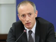 Министър Вълчев настоява кметовете да не могат еднолично да обявяват неучебни дни