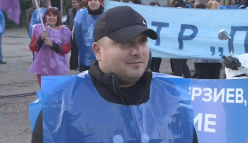 Ватман за протеста в градския транспорт: Реалната заплата е 1800 лв. чисто, искаме увеличение на парите и по-големи почивки