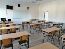 Просветният министър: Предложих на Народното събрание обявяването на неучебни дни да не става еднолично от кмета