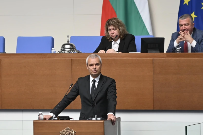Управляващи и опозиция влязоха в спор за референдума за еврото