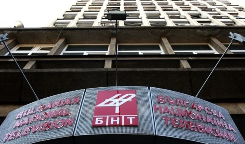 И обществените медии започват протести за заплати
