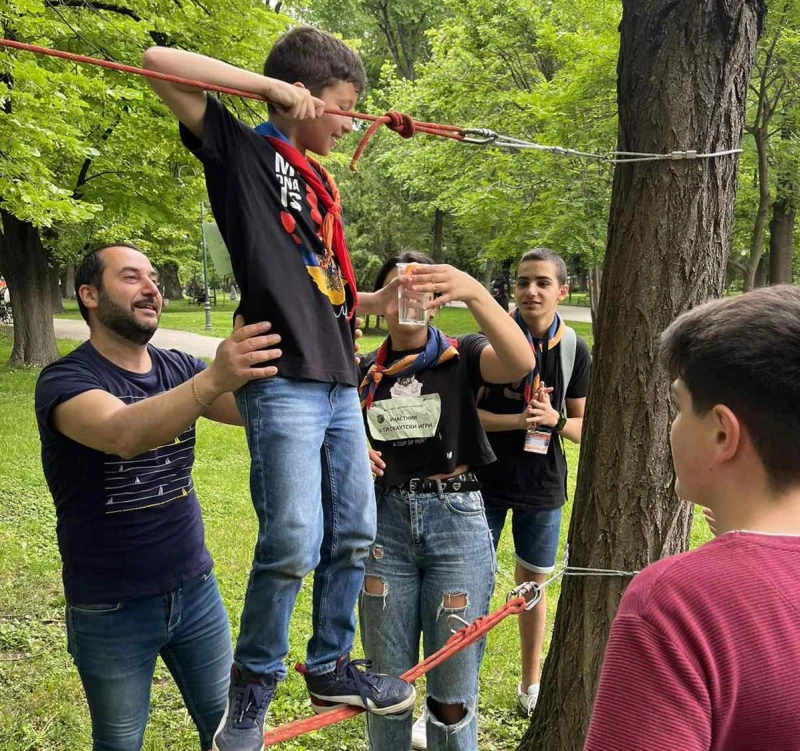 Скаути превземат Цар Симеоновата градина в Пловдив