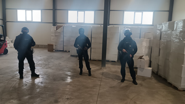 Осемте полицаи които са участвали в операцията срещу контрабандата на