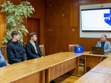 Ректорът на ТУ-Варна награди бронзовите медалисти от Националната универсиада