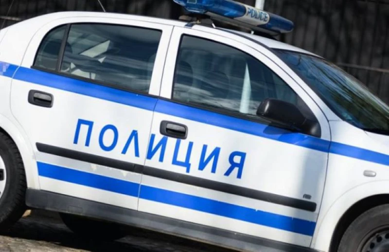 Мъж е с прободна рана след спор в Добрич