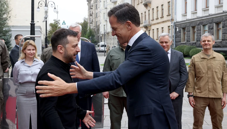 Euractiv: НАТО планира да остави Зеленски настрана на срещата на върха през юни, за да зарадва Тръмп