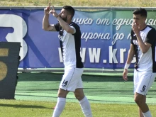 Локомотив Пловдив и Ботев Враца играят при резултат 1:1, Димитър Илиев бе изгонен