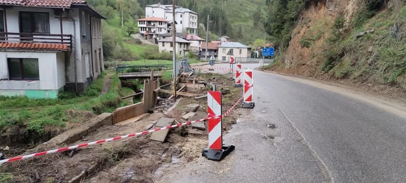 Обезопасяват пътя за Стойките