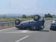 Тежка катастрофа на магистрала "Хемус" с обърнат автомобил!