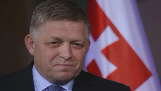Фицо сравни санкциите срещу Русия с "чума" и би подкрепил референдум за отмяната им