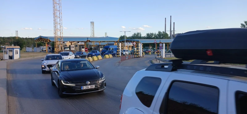Интензивен трафик по "Дунав мост" заради блокади на протестиращи: Въведоха допълнителни мерки