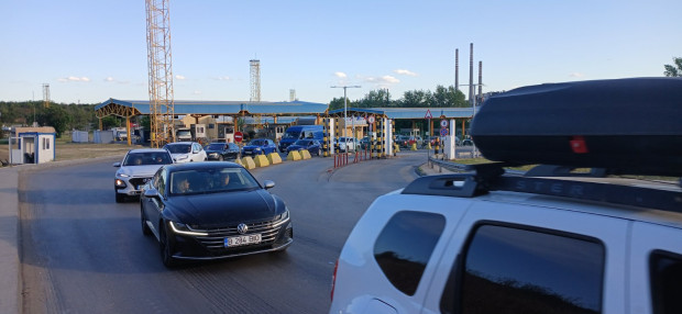 TD Трафикът на леки автомобили в района на граничния контролно