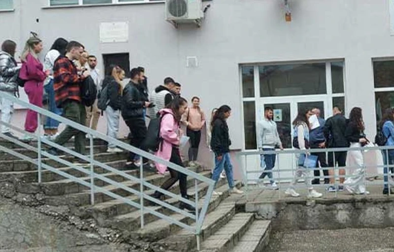 Столичната община осигурява транспорт за зрелостници и квестори!