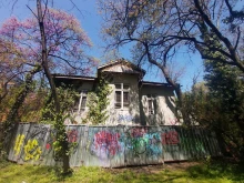 Ремонтират къщата на Антон Новак в Морската градина на Варна