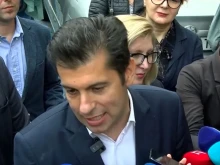 Софиянци се събраха в подкрепа на столичния кмет. Кирил Петков: Финансирането ще дойде от нашите данъци, ГЕРБ се правят на спасители