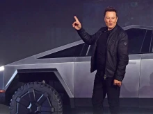 Мъск обяви, че ще остане главен изпълнителен директор на Tesla за още 5 години