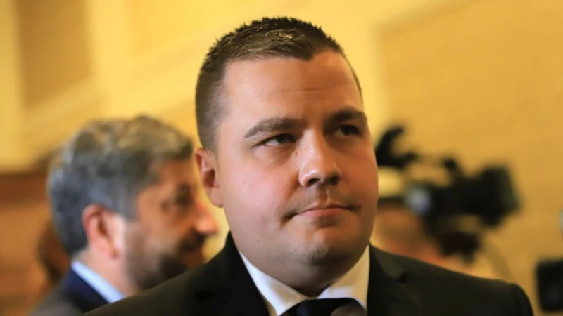 Станислав Балабанов за референдума за еврото: Това е персонален ход на Румен Радев