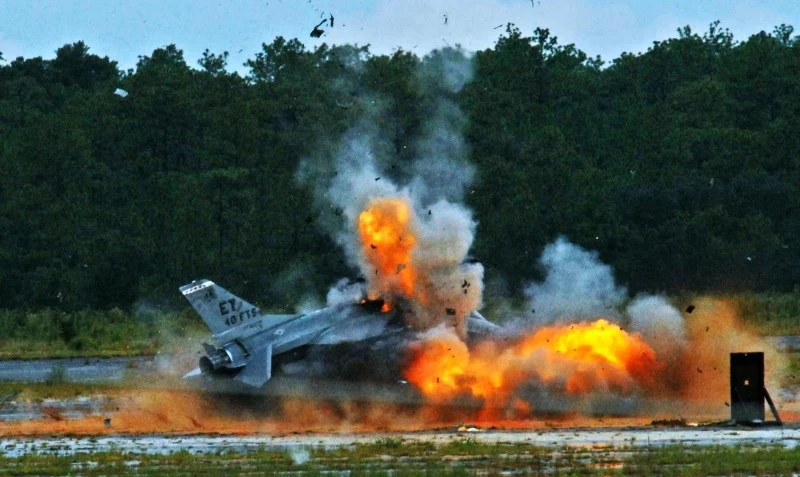 19FortyFive: Украинските изтребители F-16 са на предела на силите си