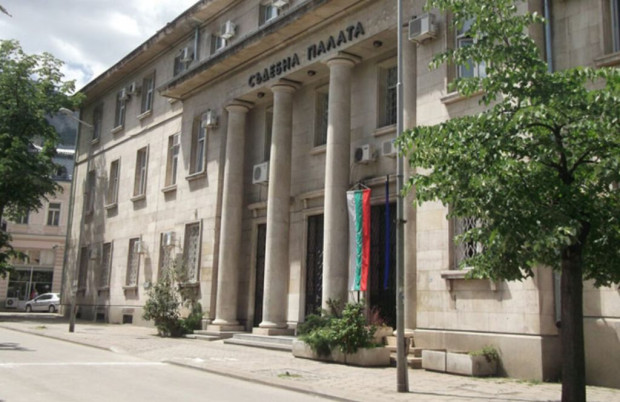 Вчера ви съобщихме за бой в училище в Бяла Слатина