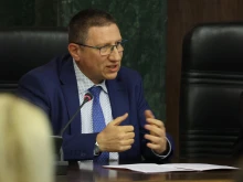 Сарафов е в Будапеща, очаква се и колегите му от държавите в ЕС също да са там