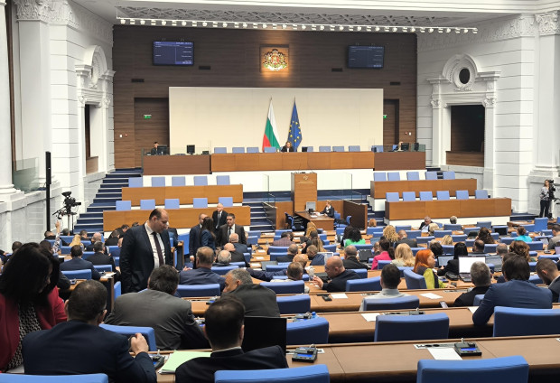 Националната здравноосигурителна каса да има двама подуправители Това гласуваха на