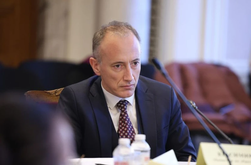 След съмнения за пропаганда: Край на ученическите конкурси на фондация, свързвана с Русия