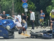 Тежка катастрофа в столицата, пострадал е моторист