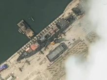 Ким е бесен, защото новият му 5000-тонен военен кораб бе "смазан" при катастрофално спускане на вода