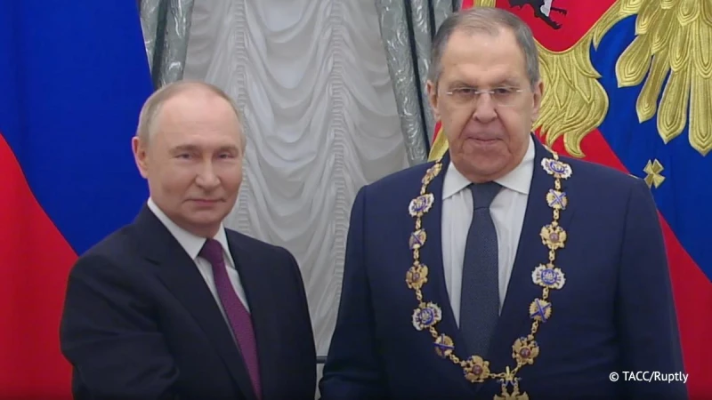 Путин връчи на Лавров орден "Свети Андрей Първозвани" в Кремъл