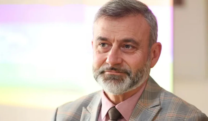 Калин Вельов напуска поста си на заместник-министър на културата