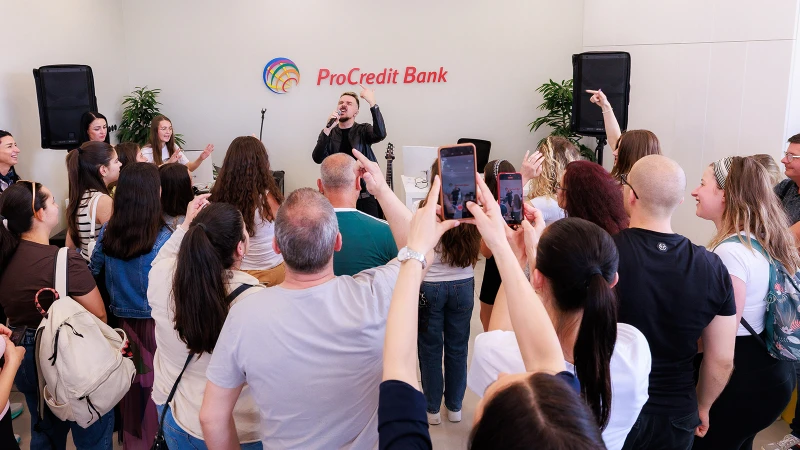 С музика и усмивки: ПроКредит Банк откри нов офис в Park Maxx, Пловдив