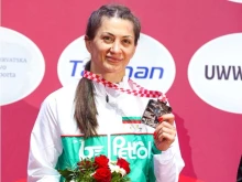 Олимпийска медалистка в борбата слага край