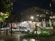 Силен дъжд с градушка удари Хисаря