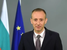 Просветният министър: Малко народи имат привилегията да честват празник като 24 май
