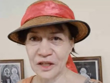 Индийски студенти, които учат български език в Делхи, посрещат 24 май с български ястия